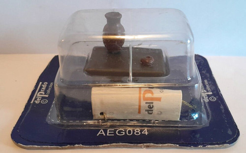 Ancient egypt figure - -, table